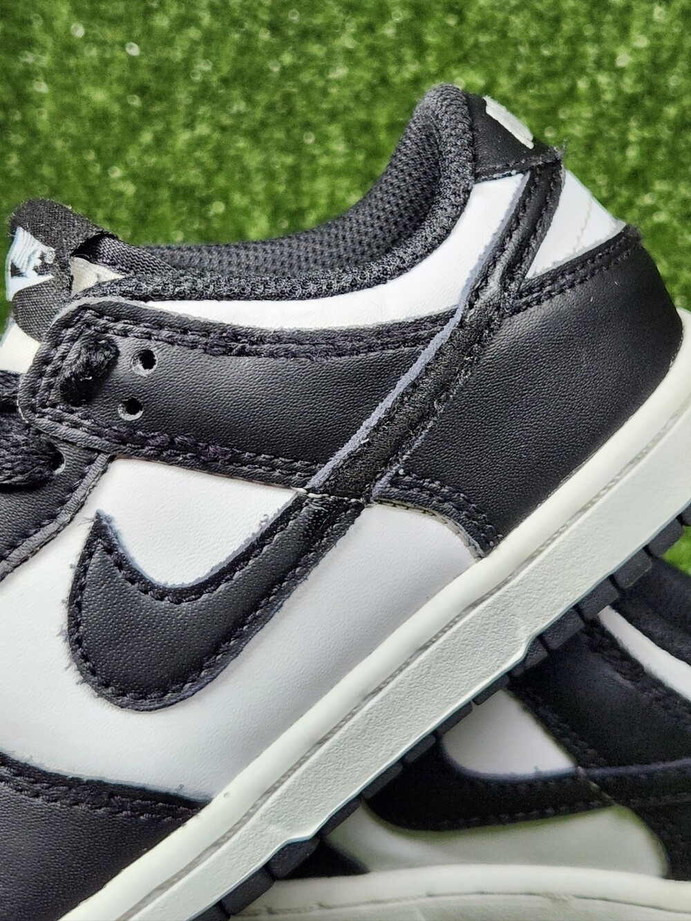 Nike Dunk Retro Low Little Kids Boys Black White Leather Sneakers Shoes Size 13C - Picture 9 of 14